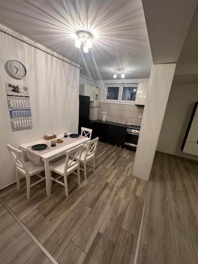 Hugo Residance Apartment Брашов Екстериор снимка